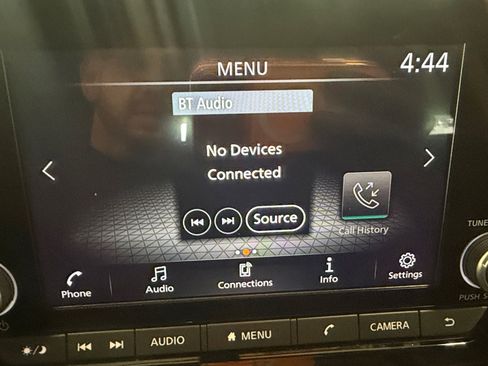 Used 2023 Nissan Pathfinder S FWD image 16