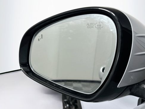 Used 2023 Genesis G70 2.0T w/ Sport Prestige Package image 16