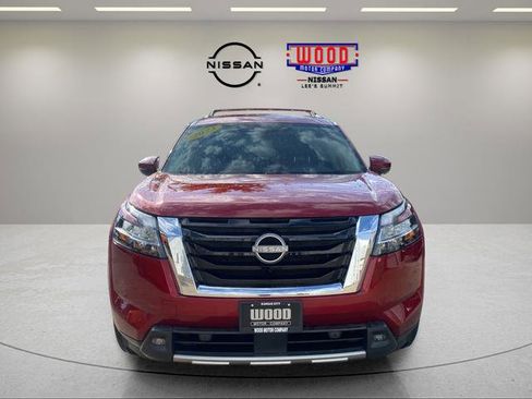 Used 2023 Nissan Pathfinder SL AWD/4WD image 6