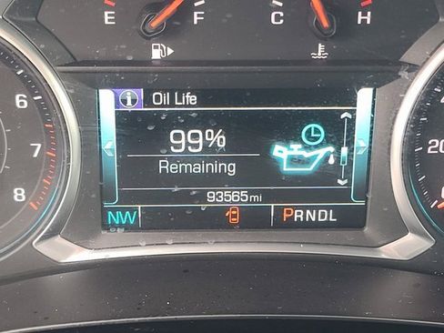 Used 2018 Chevrolet Malibu LT image 24