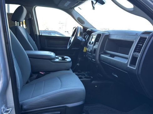 Used 2018 RAM 2500 Tradesman w/ Chrome Appearance Group image 10