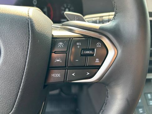 Used 2025 Lexus GX 550 w/ Accessory Package (2T) AWD/4WD image 13