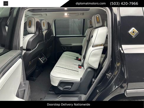 Used 2023 Rivian R1S Adventure image 18
