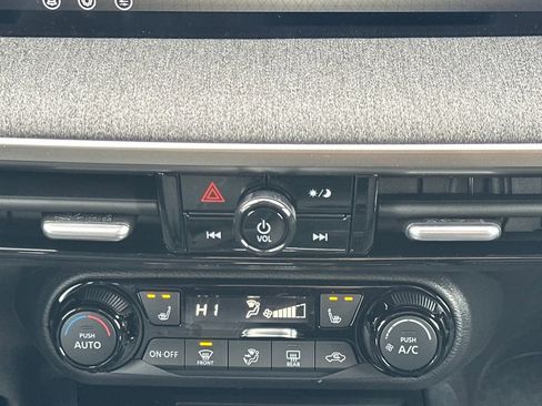 New 2026 Nissan Kicks SV w/ SV Premium Package image 21