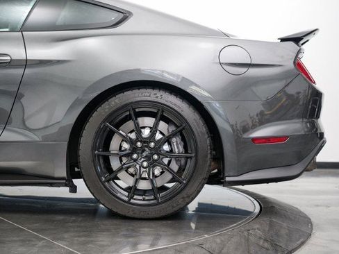 Used 2019 Ford Mustang Shelby GT350 w/ Technology Package image 16
