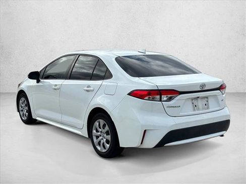 Used 2020 Toyota Corolla LE image 7