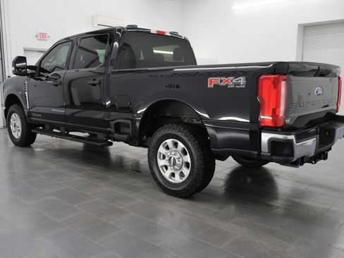 Used 2023 Ford F250 XLT w/ FX4 Off-Road Package image 6