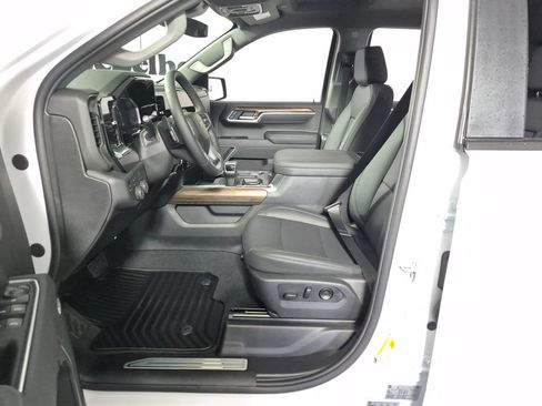 New 2026 Chevrolet Silverado 1500 RST w/ Convenience Package II AWD/4WD image 9