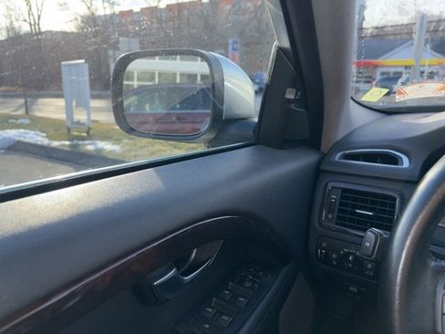 Used 2013 Volvo XC70 T6 image 5