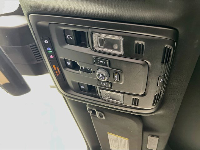 Used 2025 GMC Yukon Denali w/ Denali Reserve Package AWD/4WD image 14