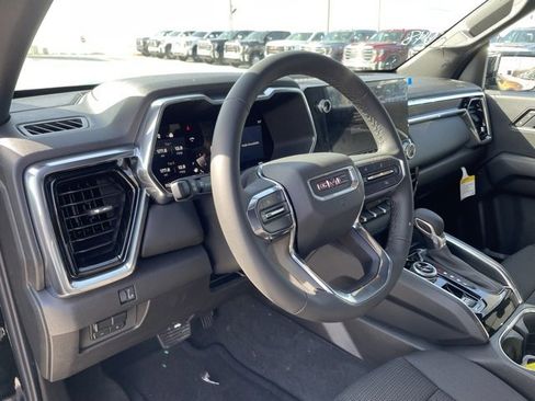 New 2025 GMC Canyon Elevation w/ Convenience Package image 10