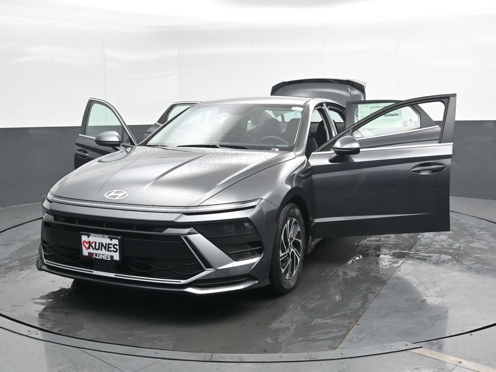 New 2026 Hyundai Sonata Blue FWD image 48