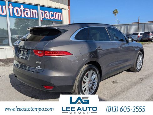 Used 2017 Jaguar F-PACE Prestige AWD/4WD image 3