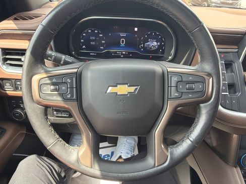 Used 2022 Chevrolet Tahoe High Country w/ Premium Package AWD/4WD image 13