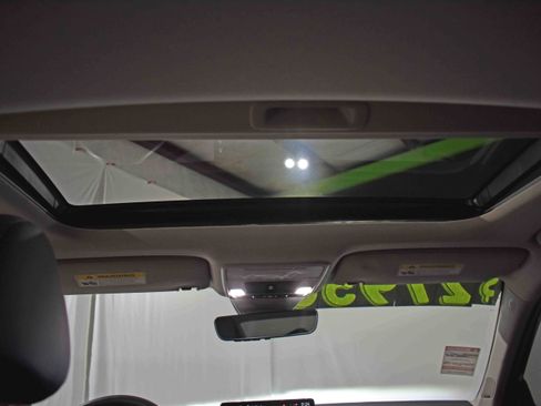 Certified 2024 Honda Civic Touring image 30