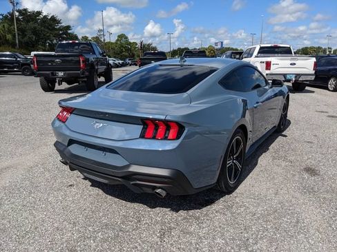 Used 2024 Ford Mustang Coupe RWD image 4