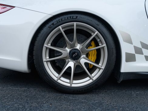 Used 2011 Porsche 911 GT3 RS image 9