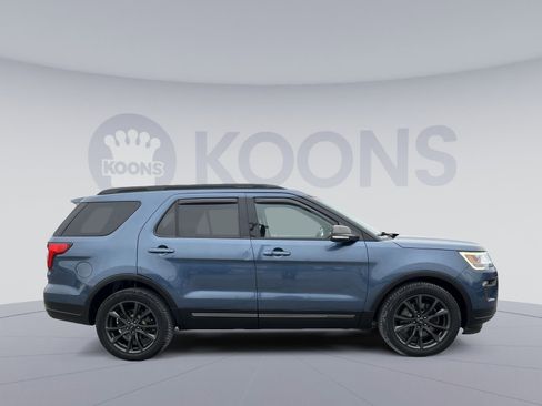 Used 2018 Ford Explorer XLT w/ Equipment Group 202A image 8