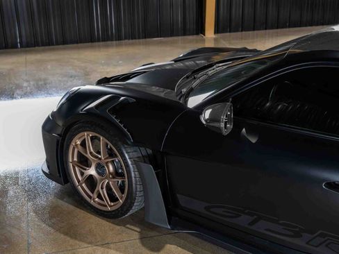 Used 2025 Porsche 911 GT3 RS RWD image 19