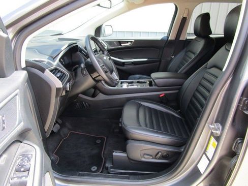 Used 2024 Ford Edge SEL image 11
