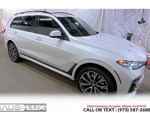 Used 2020 BMW X7 xDrive40i w/ M Sport Package AWD/4WD image 1