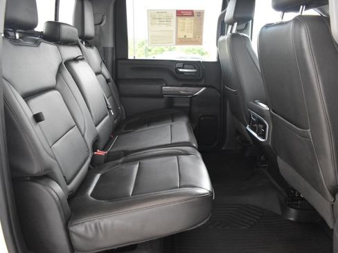 Used 2021 Chevrolet Silverado 2500 LTZ AWD/4WD image 16