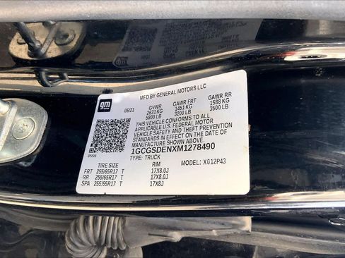 Used 2021 Chevrolet Colorado Z71 w/ Safety Package image 32