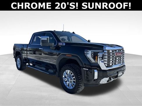 Used 2024 GMC Sierra 2500 Denali image 1