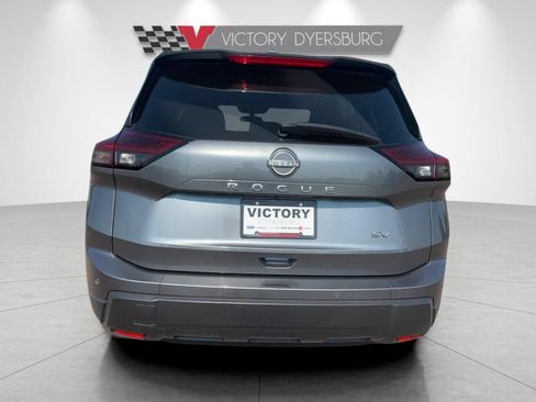 Used 2024 Nissan Rogue SV FWD image 5