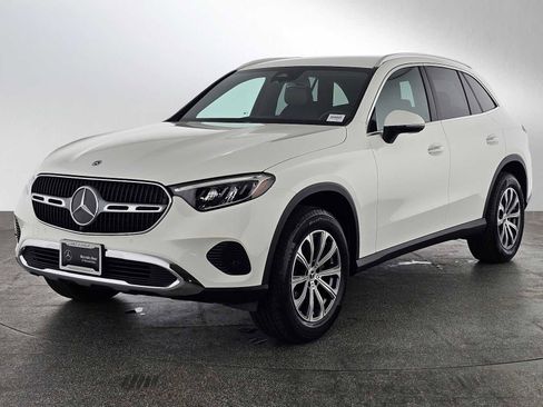 Certified 2025 Mercedes-Benz GLC 300 image 9