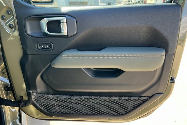 New 2026 Jeep Gladiator Mojave AWD/4WD image 22