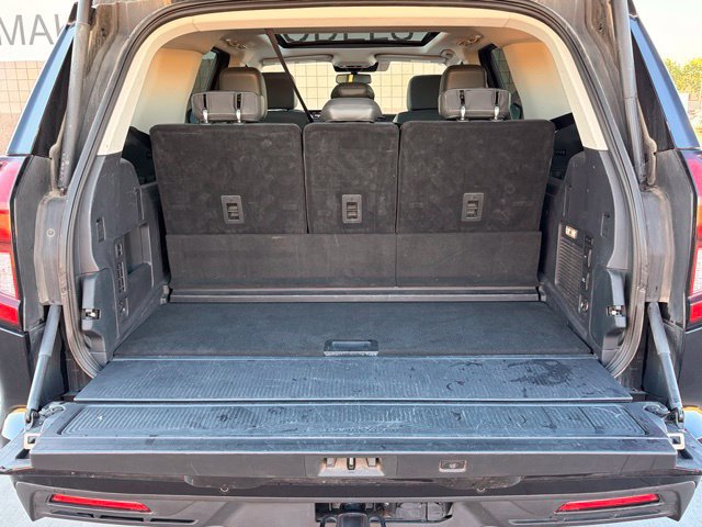 Used 2025 Ford Expedition Active AWD/4WD image 18