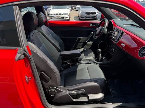 Used 2013 Volkswagen Beetle 2.5 FWD image 6