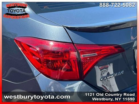 Used 2018 Toyota Corolla SE w/ Carpet Mat Package (TMS) FWD image 9