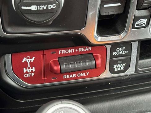 Used 2022 Jeep Gladiator Rubicon w/ Cold Weather Group image 27