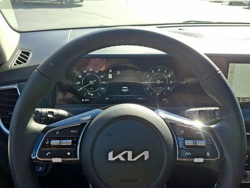 New 2026 Kia Seltos SX image 9