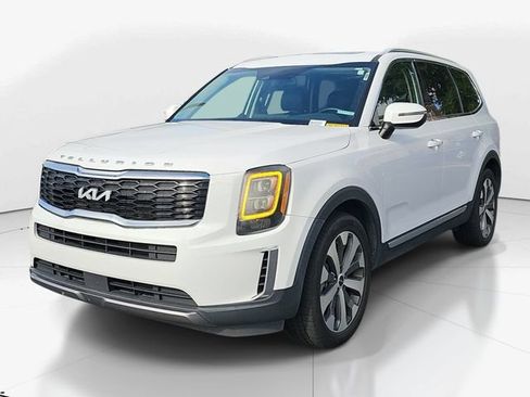 Used 2022 Kia Telluride EX w/ EX Premium Package FWD image 7