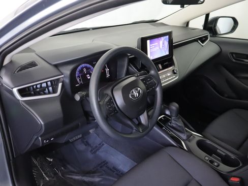 Used 2026 Toyota Corolla LE FWD image 9