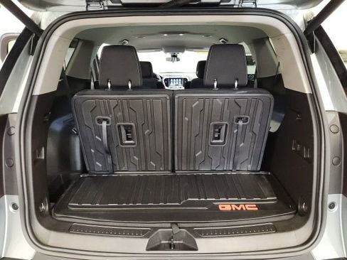 Used 2023 GMC Acadia SLE w/ Driver Convenience Package AWD/4WD image 26