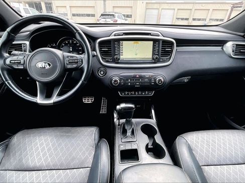 Used 2016 Kia Sorento SX image 14