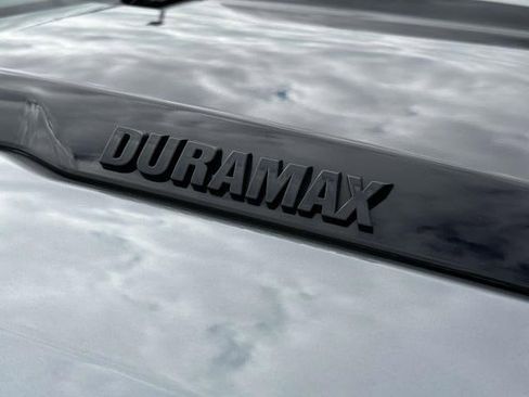 Used 2024 Chevrolet Silverado 1500 Custom Trail Boss w/ LPO, Dark Essentials Package image 7