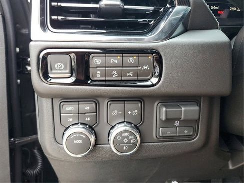 New 2026 GMC Yukon XL Elevation image 29