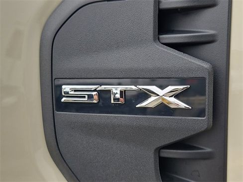 Used 2025 Ford Ranger XL image 9