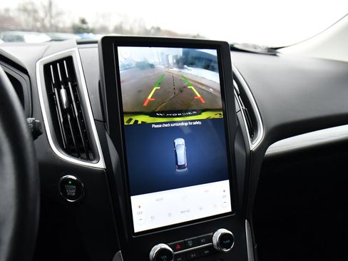 Used 2024 Ford Edge SEL w/ Convenience Package image 26