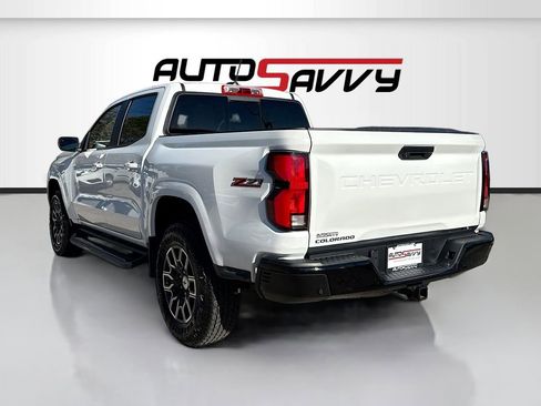 Used 2024 Chevrolet Colorado Z71 w/ Advanced Trailering Package AWD/4WD image 5