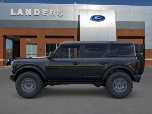 New 2025 Ford Bronco Badlands w/ Sasquatch Package image 3