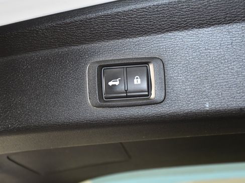 Used 2022 Mitsubishi Outlander SE AWD/4WD image 39