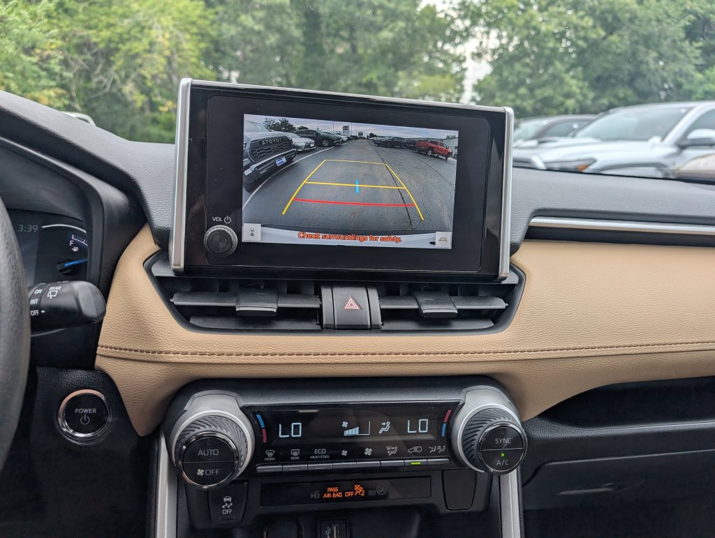 Certified 2023 Toyota RAV4 XLE w/ Convenience Package AWD/4WD image 29