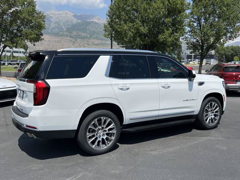 Used 2025 GMC Yukon Denali AWD/4WD image 7
