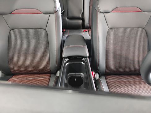 Used 2025 Nissan Kicks SR w/ Illumination Package image 42